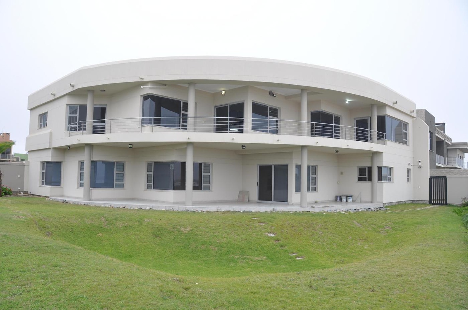 SEAFRONT VILLA – Vogelstrand